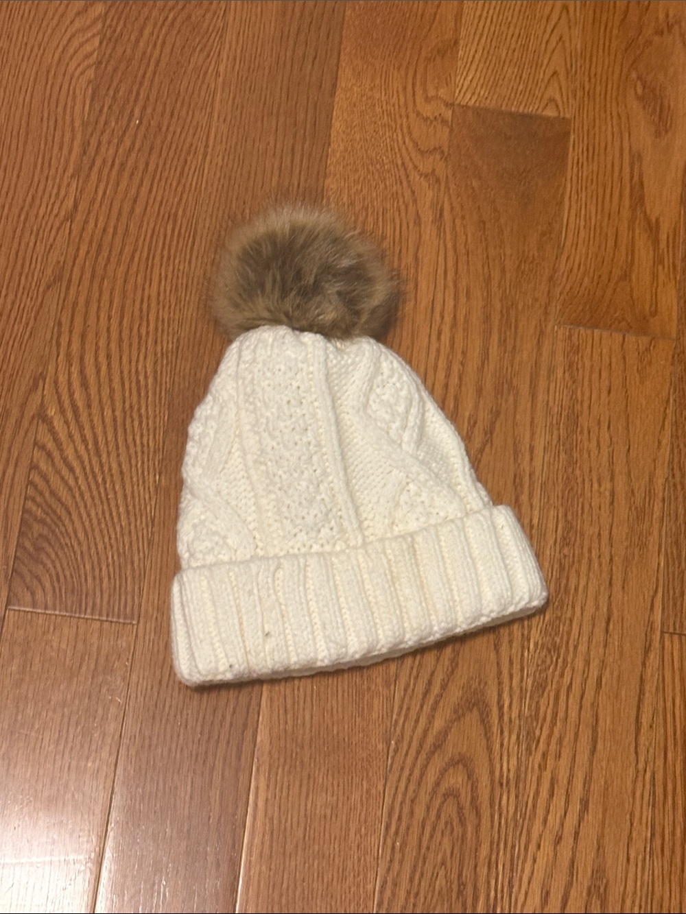 Cream Cable Knit Pom Pom Beanie